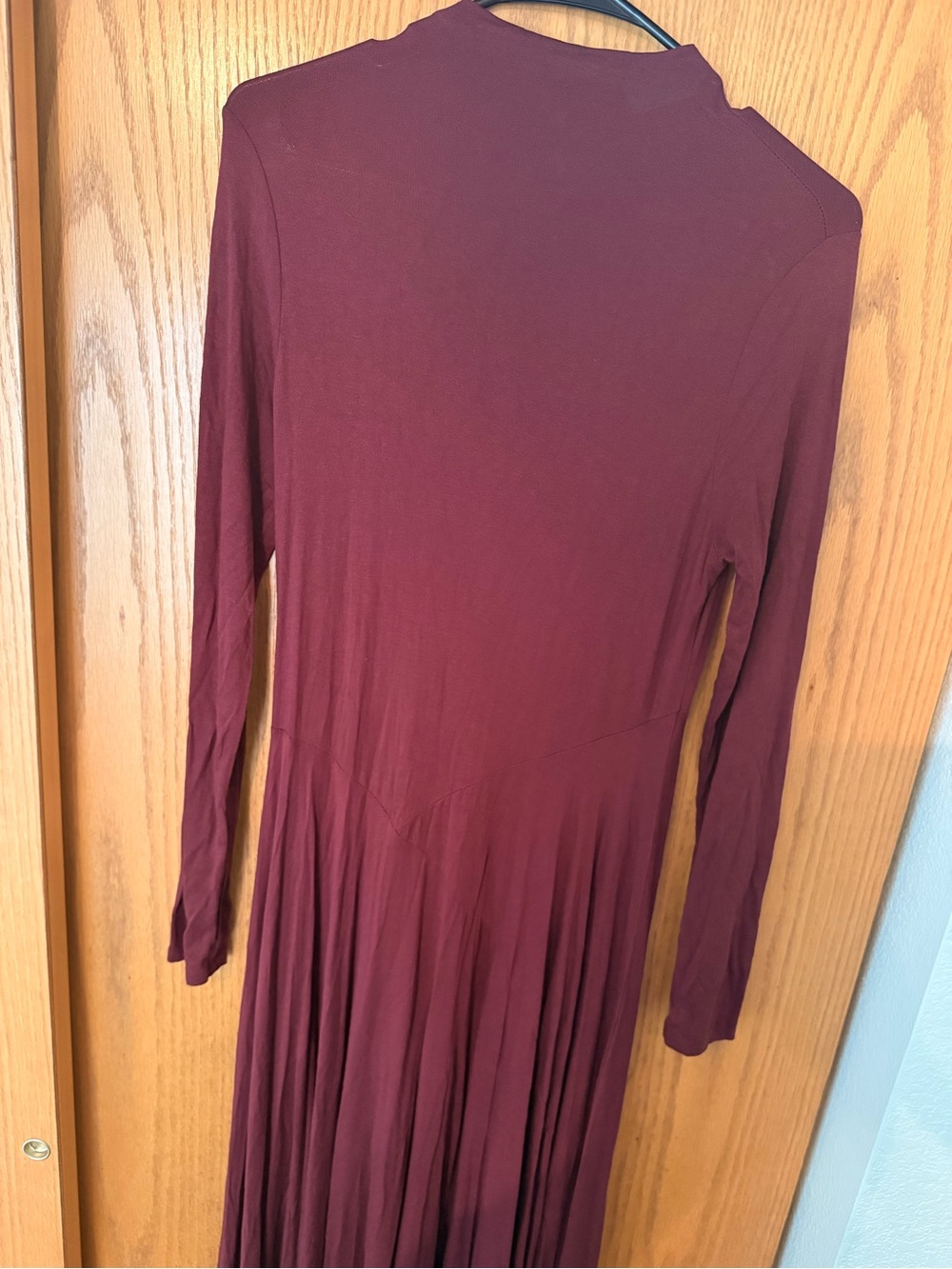 Bluivy Long Sleeve Maxi Dress in Burgundy - Picture 3 of 5